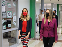 Principal Jennifer Buckley and Congresswoman Jennifer Wexton 